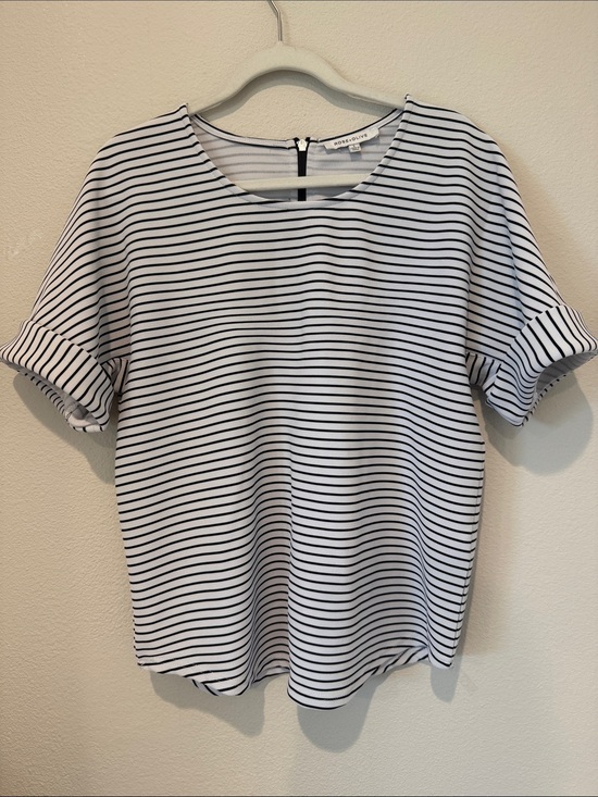 Rose & Olive Tops - Rose & Olive black and white striped short-sleeve top